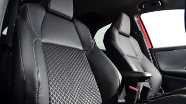 Toyota Yaris - front seats