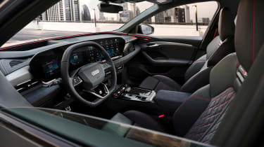 Audi SQ6 e-tron - interior