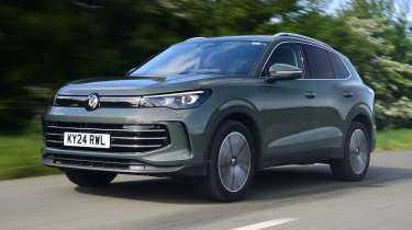 Volkswagen Tiguan - front tracking