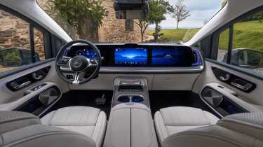 Mercedes VLE - cabin