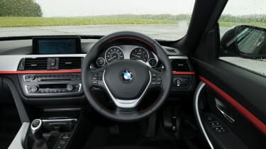 BMW 318d Sport Gran Turismo interior