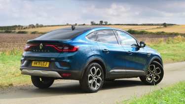 Used Renault Arkana - rear