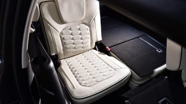 Ford S-MAX Vignale - back seat
