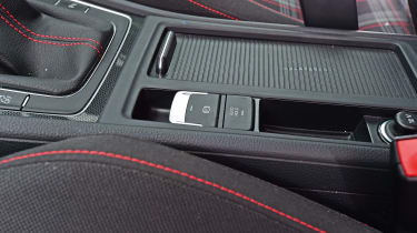 VW Golf GTI - auto hold/electronic handbrake
