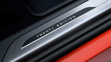 Range Rover Sport Twenty Edition - sill