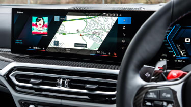 BMW M3 Touring - screen