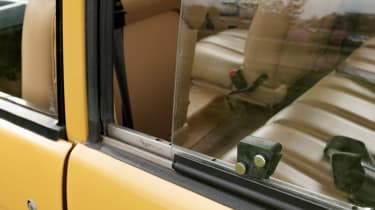 Range Rover Mk1 – door window