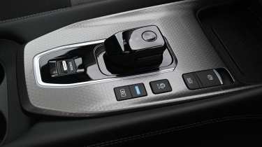 Nissan Qashqai e-Power - centre console 