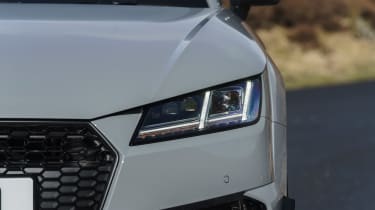 Audi TT RS Iconic Edition - front light