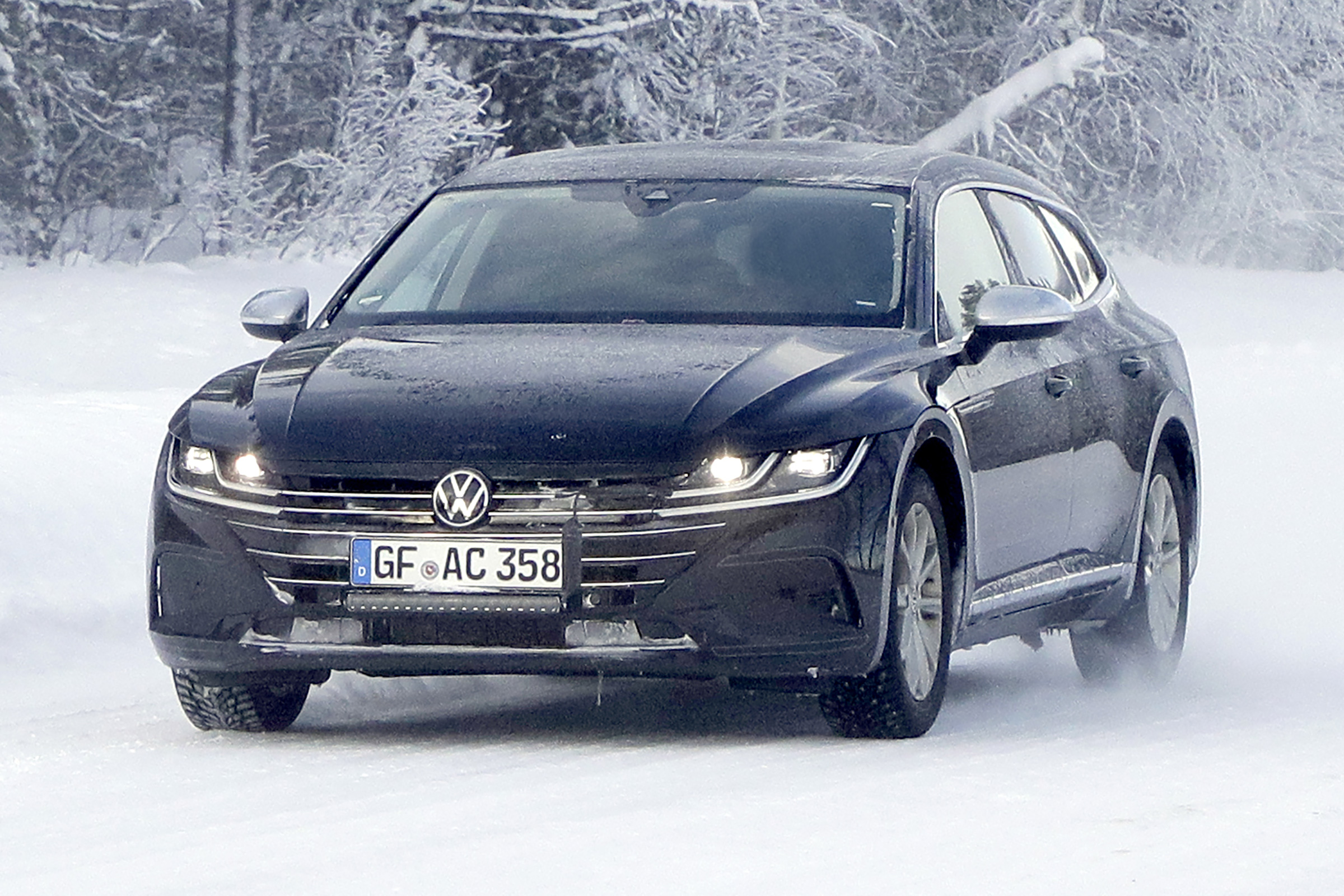 New 2020 Volkswagen Arteon Shooting Brake spied 