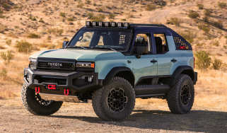 Toyota Land Cruiser ROX concept - front 