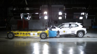 Испытание Toyota Yaris Cross на лобовой удар Euro NCAP