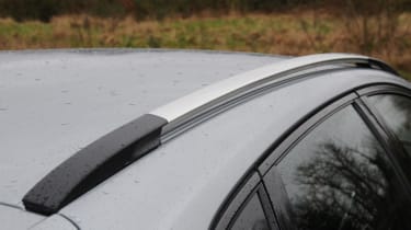 Volvo V40 T5 Cross Country roof rails