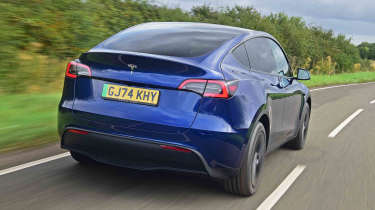 Tesla Model Y - rear tracking