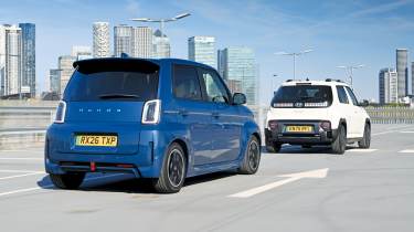 Hyundai Inster vs Honda Super-N - rear 3/4