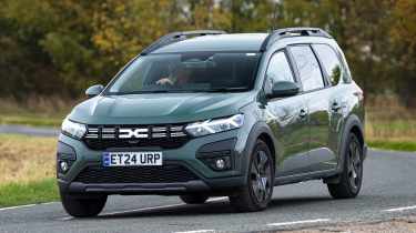 Dacia Jogger - front cornering