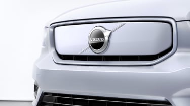 Volvo grille