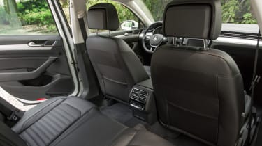 Volkswagen Passat GTE Estate - rear seats