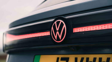 Volkswagen ID.7 Tourer - illuminated &#039;VW&#039; badge