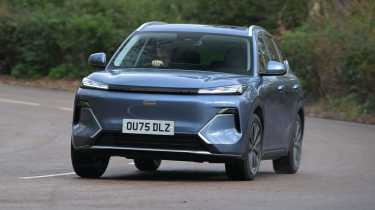 Geely Starray UK - front action