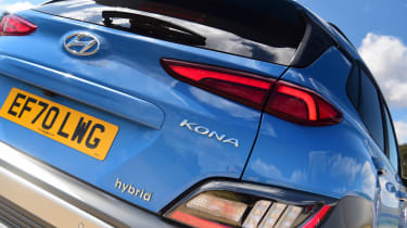 Hyundai Kona Hybrid - Kona badge
