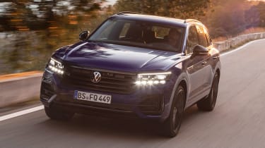 Volkswagen Touareg R - front tracking