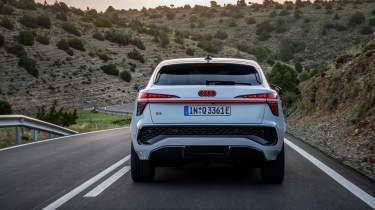 Audi Q3 Sportback 2025 back