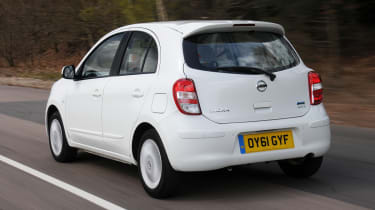 Nissan Micra rear tracking