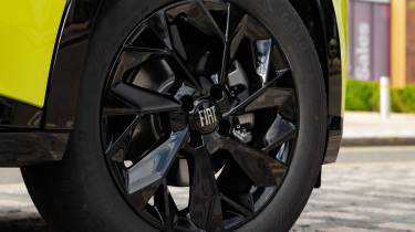 Fiat 600 Hybrid Sport - alloy wheel