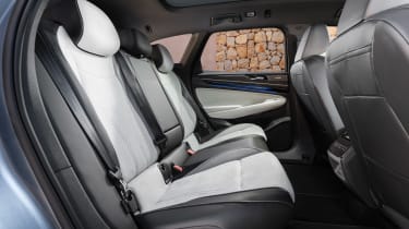 Volkswagen ID7 Tourer - rear seats