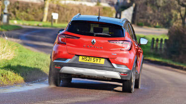 Renault Captur E-Tech - rear cornering