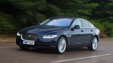 Jaguar XE 200PS - front