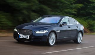 Jaguar XE 200PS - front