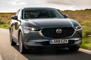 Mazda CX-30 - front tracking