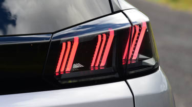 Peugeot 5008 rear lights