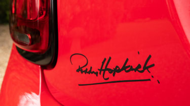 Paddy Hopkirk Edition MINI - signature