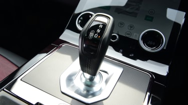 Range Rover Evoque gear lever