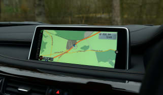 BMW X6 - screen