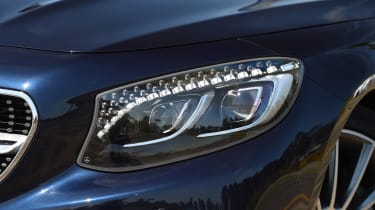 Mercedes S 500 Cabriolet 2016 - headlight