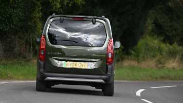 Citroen e-Berlingo - rear cornering