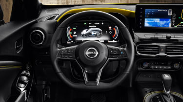 Nissan Juke facelift - steering wheel