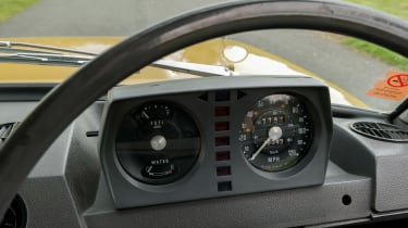 Range Rover Mk1 – dials