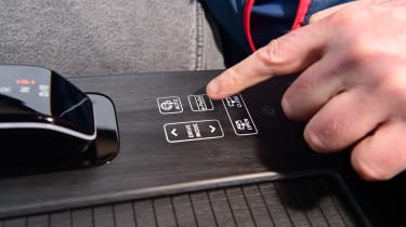 Nissan Ariya long termer - controls