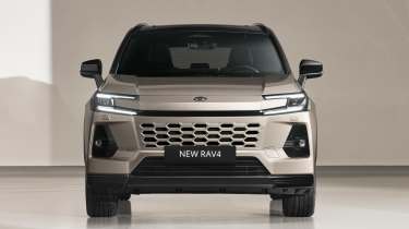 Toyota RAV4 - full front