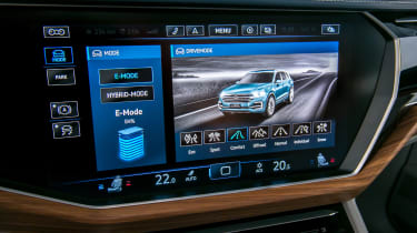 Volkswagen T-Prime concept - infotainment screen
