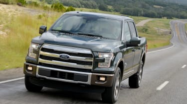 Ford F-150 - front tracking grey