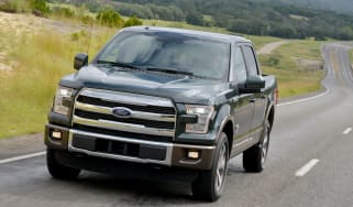 Ford F-150 - front tracking grey