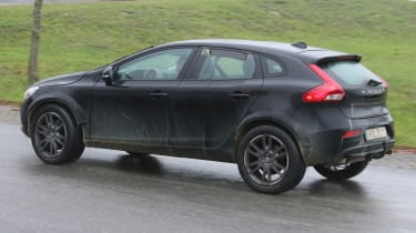 Volvo XC40 test mule rear tracking