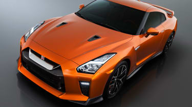 Nissan GT-R - front/top