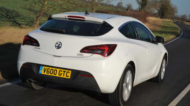 Vauxhall Astra GTC rear tracking